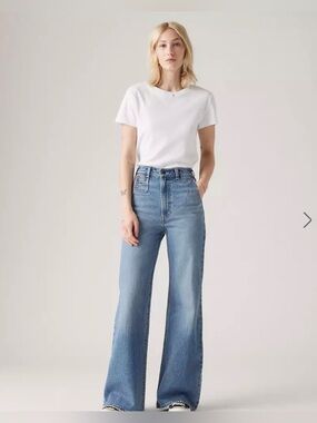 Levi's Premium Ribcage Bell Jeans Next Saturday Medium Wash Flare 29